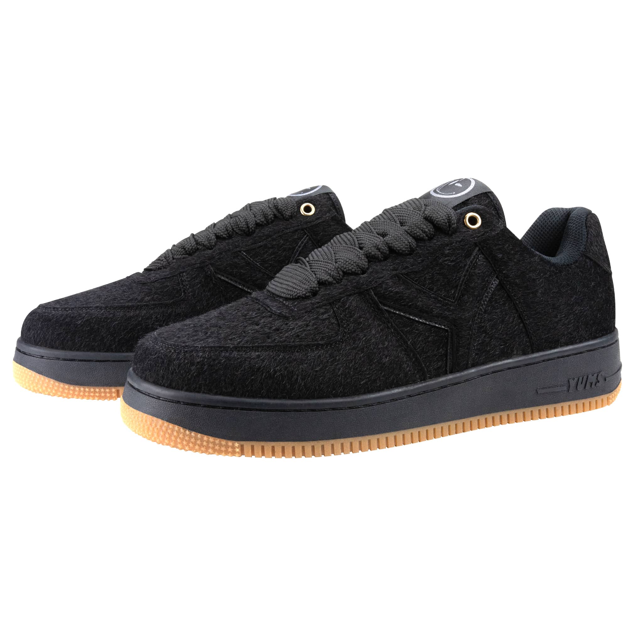 SNEAKERS – YUMS